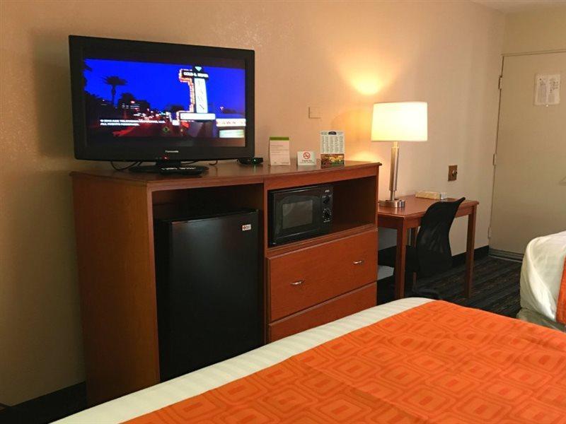 Howard Johnson By Wyndham Pigeon Forge Εξωτερικό φωτογραφία