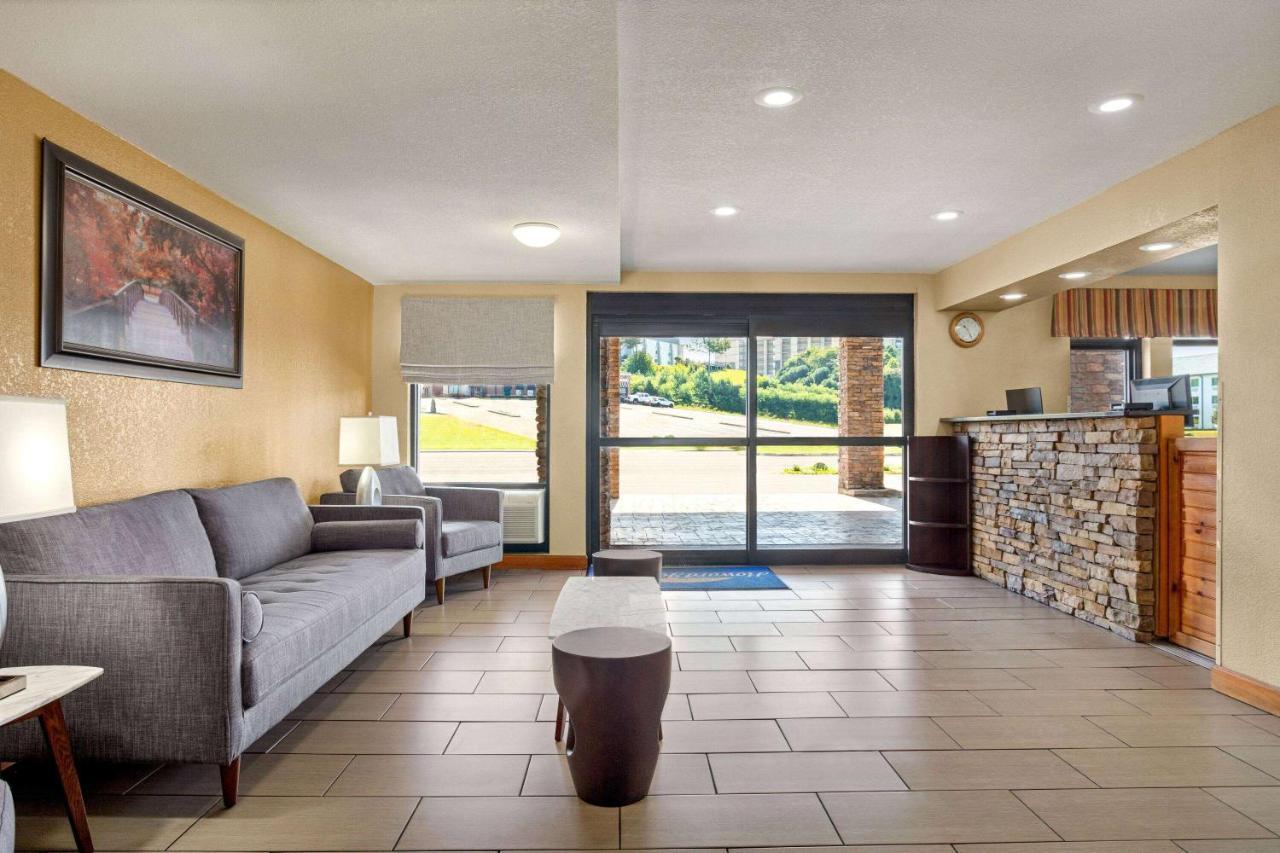 Howard Johnson By Wyndham Pigeon Forge Εξωτερικό φωτογραφία