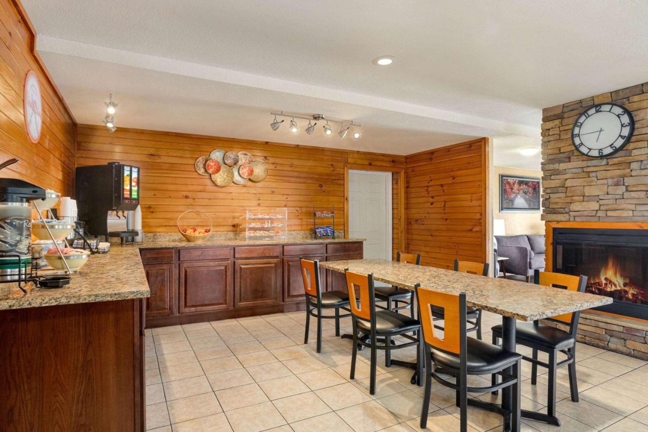 Howard Johnson By Wyndham Pigeon Forge Εξωτερικό φωτογραφία