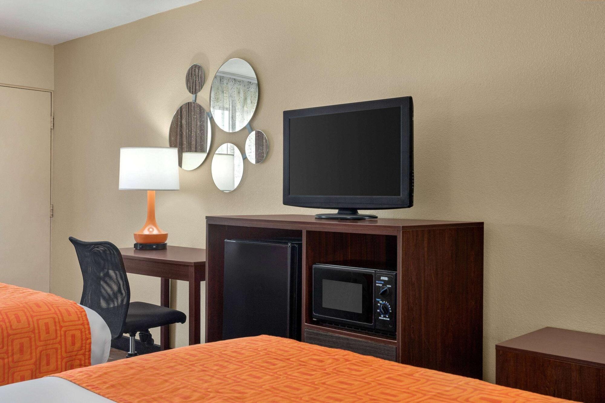 Howard Johnson By Wyndham Pigeon Forge Εξωτερικό φωτογραφία