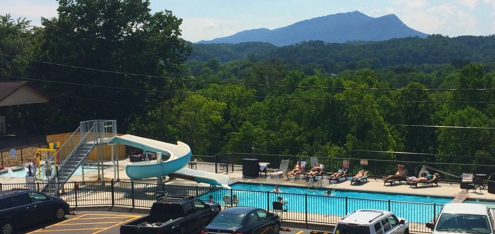 Howard Johnson By Wyndham Pigeon Forge Εξωτερικό φωτογραφία